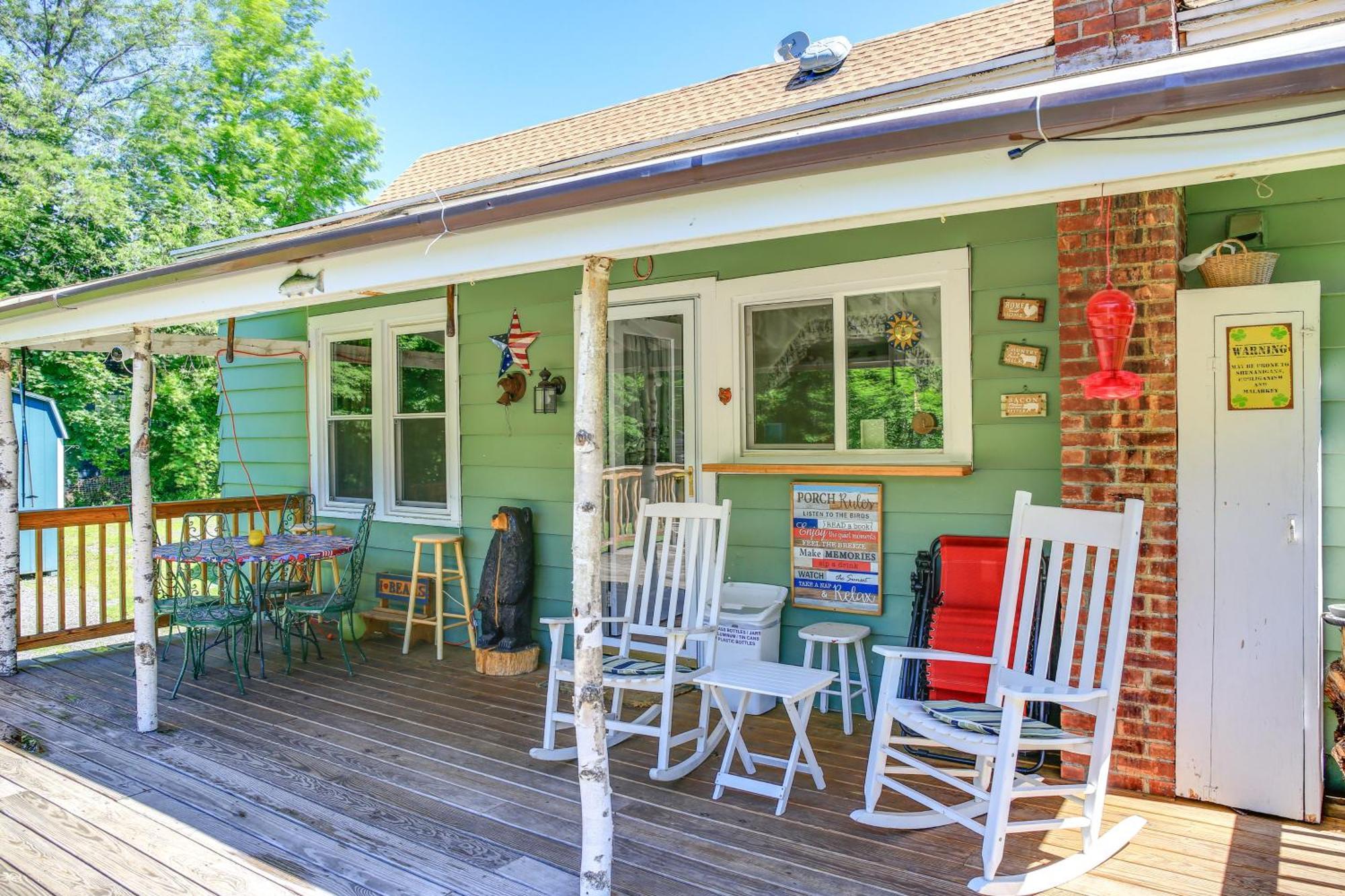 Hunter Home With Fire Pit And Yard On Main Street! Exterior photo